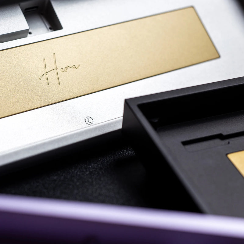 Load image into Gallery viewer, Zeta.Keyboards Hera R2 60% Barebones Mechanical Keyboard